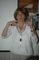 Dr. Sabine Hentze tr�gt vor